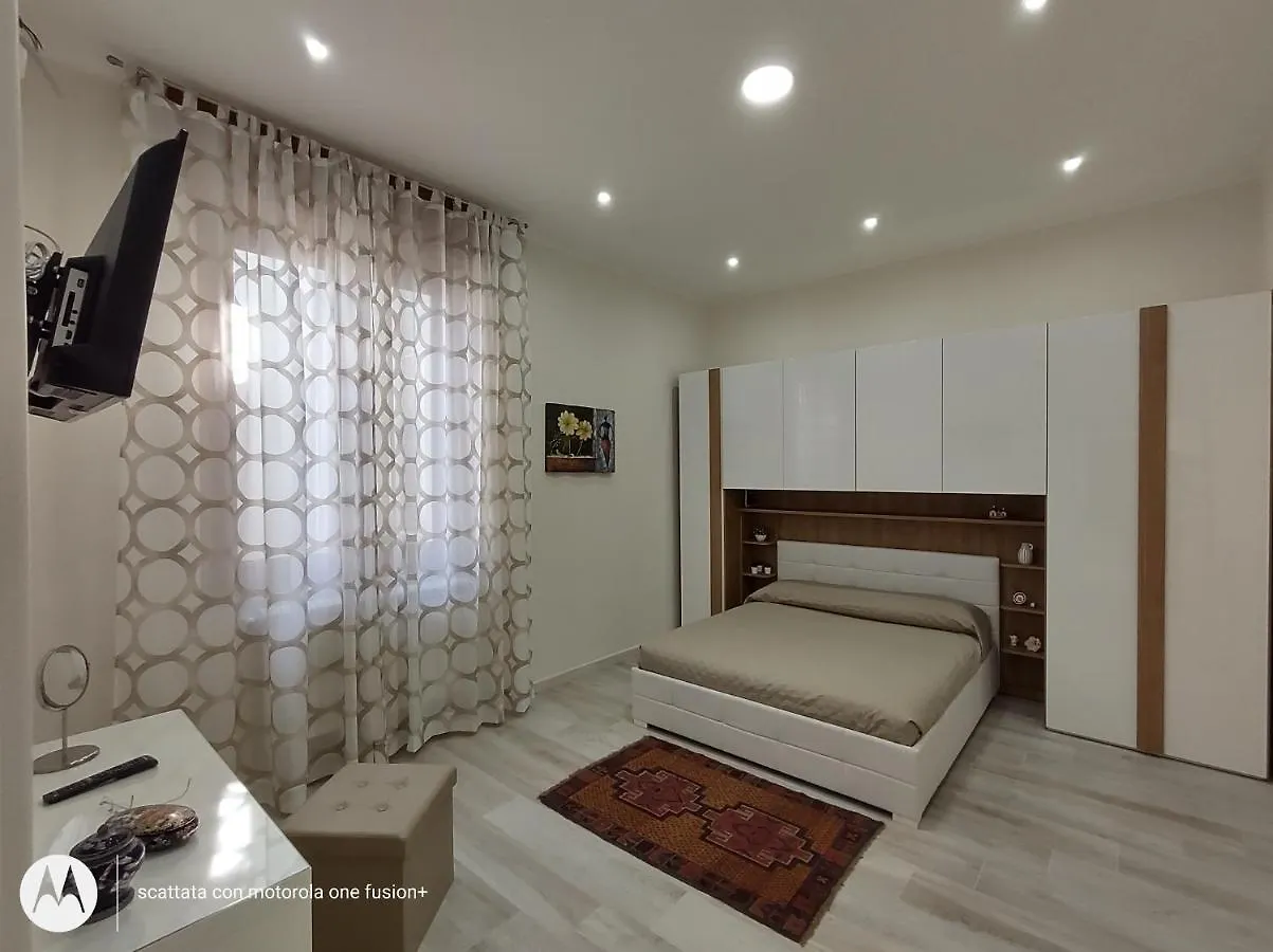 Casa Ninetta Daire Riposto 0*,  İtalya